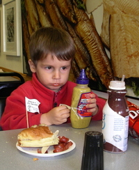 Who_says_eating_with_others_is_alwa