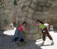 Ellen_and_paola_holding_up_segovias