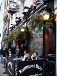 Robinsons_bar_belfastellen_perlman